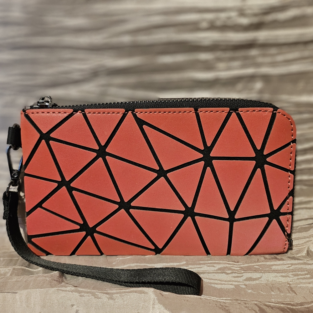 Love Nook Geometric Red/Coral Wristlet